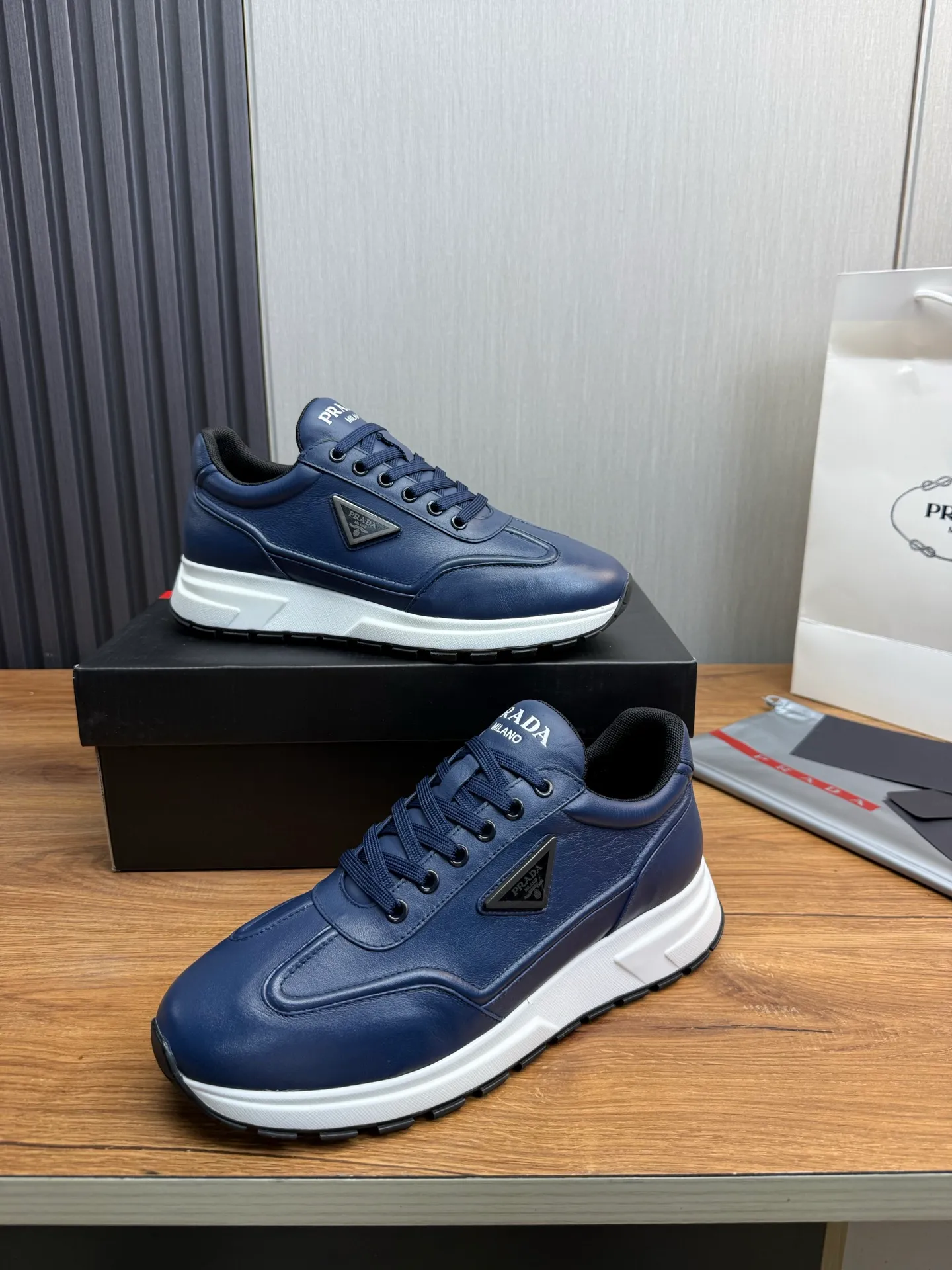 Factory price 640💰 [PRADA] Popular items in men's shoe counters, synchronized with the official website, 1 high-quality shipment ✔️Original cowhide + cowhide lining, 1🆚1 replica, original sole, 38-45 (45 customized, non-refundable)